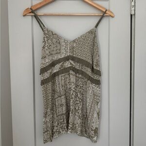 NWT Hem & Thread Green and White Tank Top
